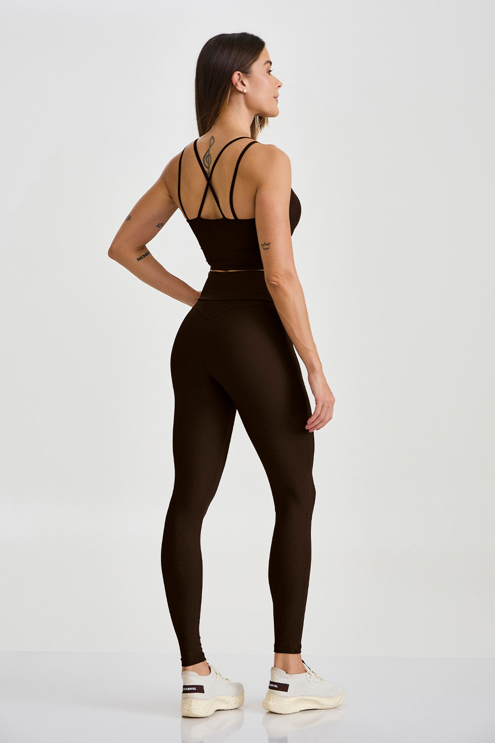 Ribbad shaping tights med butt lift-effekt brun